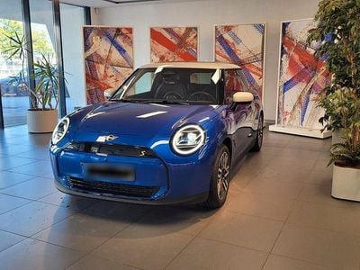 Second-hand Mini Cooper SE 160 kW (218 CP) 2025 Albastru Hatchback