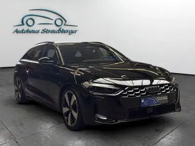 Gebraucht Audi A5 S-line plus 204 PS (150 kW) 2025 Schwarz Kombi