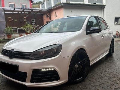 Usata VW Golf VI R 271 CV (199 kW) 2010 Bianco Utilitaria