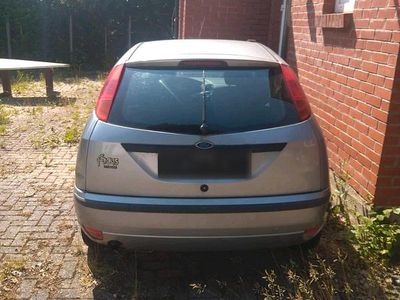 Usata Ford Focus 75 CV (55 kW) 2002 Argento Utilitaria