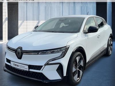 Weiß Gebraucht 2022 Renault Megane E-Tech Equilibre Limousine | 17.700 € (Guter Preis)