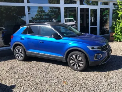 Gebraucht VW T-Roc Move 150 PS (110 kW) 2023 Blau SUV