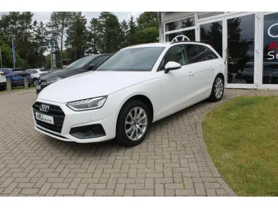 Gebraucht Audi A4 Design 204 PS (150 kW) 2023 Ibisweiß Kombi