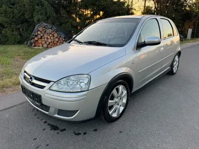 Gebraucht Opel Corsa Edition 60 PS (44 kW) 2006 Silber Kleinwagen