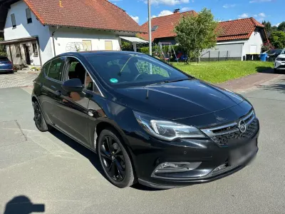 Gebraucht Opel Astra 125 PS (91 kW) 2019 Schwarz Limousine