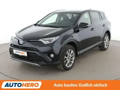 Używany Toyota RAV4 Hybrid Executive 197 KM (144 kW) 2016 Czarny SUV