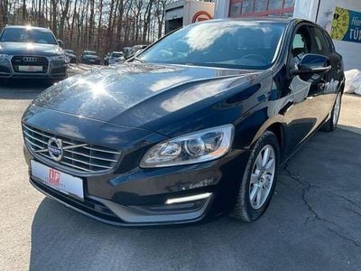 Gebraucht Volvo V60 136 PS (100 kW) 2015 Schwarz Kombi