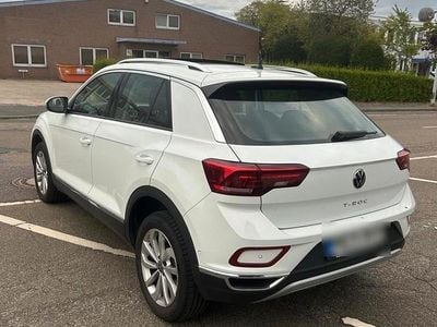 Gebraucht VW T-Roc 150 PS (110 kW) 2023 Weiß SUV