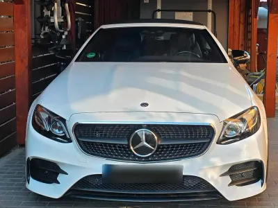 Używany Mercedes E53 AMG AMG 300 KM (220 kW) 2020 Biały Kabriolet