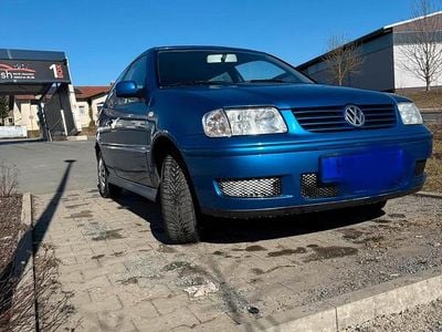 Gebraucht VW Polo 60 PS (44 kW) 1999 Blau Coupé