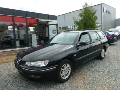 Gebraucht Peugeot 406 90 PS (66 kW) 1999 Schwarz Limousine