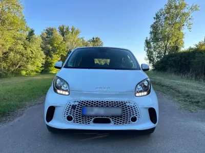 Gebraucht Smart ForFour Electric Drive Passion 60 kW (82 PS) 2021 Weiß Kleinwagen