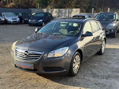 Gebraucht Opel Insignia Selection 131 PS (96 kW) 2012 Grau Kombi