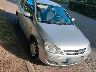 Gebraucht Opel Corsa 60 PS (44 kW) 2005 Silber Kleinwagen