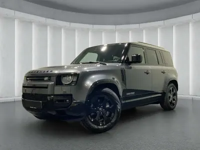 Usata Land Rover Defender SE Dynamic 300 CV (220 kW) 2025 Grigio SUV