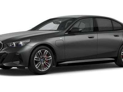 Gebraucht BMW 550e Comfort Edition 489 PS (359 kW) 2024 Grau Limousine