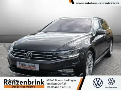 Usata VW Passat Elegance 200 CV (147 kW) 2022 Grigio Station wagon