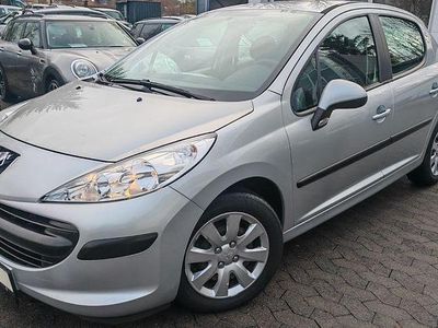 Gebraucht Peugeot 207 Tendance 88 PS (64 kW) 2009 Grau Limousine