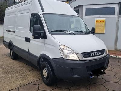 Gebraucht Iveco Daily 116 PS (85 kW) 2011 Weiß Van / Kleinbus