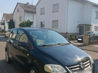 Gebraucht VW Fox 54 PS (39 kW) 2008 Schwarz Kleinwagen