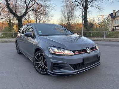 Gebraucht VW Golf VII GTI 290 PS (213 kW) 2019 Grau Kleinwagen
