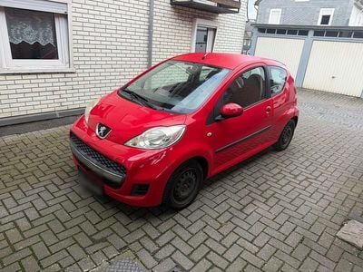 Usata Peugeot 107 68 CV (50 kW) 2010 Utilitaria