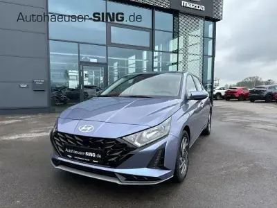 Neu Hyundai i20 90 PS (66 kW) 2026 Blau Kleinwagen