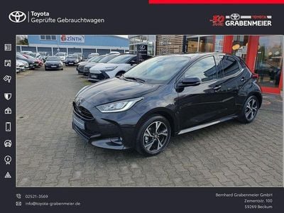 Schwarz Gebraucht 2025 Toyota Yaris Hybrid Limousine | 22.290 € (Fairer Preis)