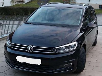 Gebraucht VW Touran Join 150 PS (110 kW) 2019 Schwarz Van / Kleinbus