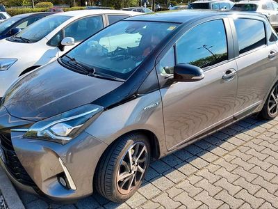 Gebraucht Toyota Yaris Hybrid Style 101 PS (74 kW) 2019 Andere farben Kleinwagen