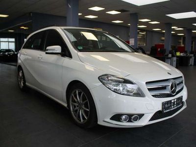 gebraucht Mercedes B180 - SPORTPAKET - Navi - SHZ - AHK -