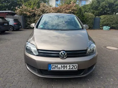 Gebraucht VW Golf Plus Cross Comfortline 105 PS (77 kW) 2011 Beige Van / Kleinbus