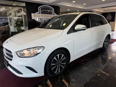 Gebraucht Mercedes B200 150 PS (110 kW) 2021 Weiß Van / Kleinbus