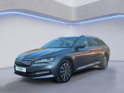 Gebraucht Skoda Superb Style 156 PS (114 kW) 2022 Grau Kombi