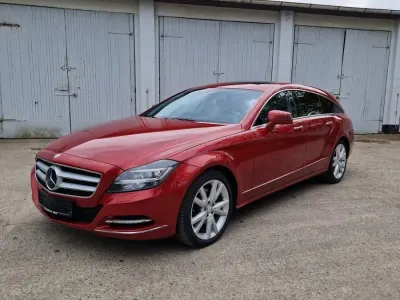 Używany Mercedes CLS350 265 KM (194 kW) 2013 Czerwony Kombi