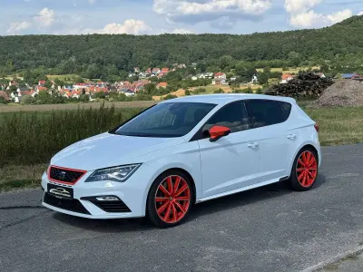 Gebraucht Seat Leon CUPRA 300 PS (220 kW) 2018 "nevada" weiss Kleinwagen