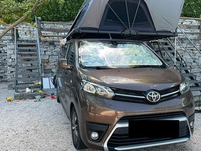 Gebraucht Toyota Proace Verso Plus 144 PS (105 kW) 2021 Braun Kombi