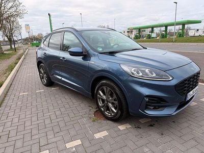 Używany Ford Kuga ST-Line 120 KM (88 kW) 2021 Niebieski SUV