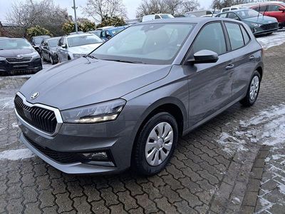 Neu Skoda Fabia Drive 80 PS (58 kW) 2026 Grau Limousine