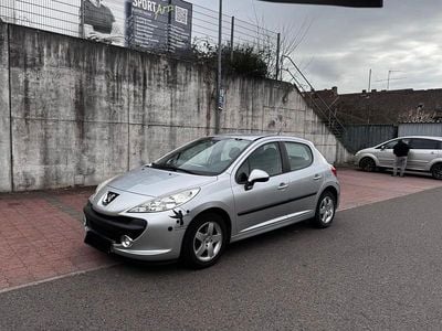 Gebraucht Peugeot 207 95 PS (69 kW) 2009 Silber Limousine