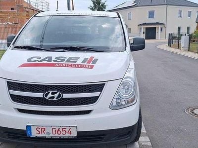 Hyundai H-1