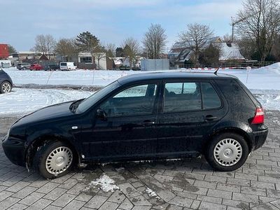 Gebraucht VW Golf IV 101 PS (74 kW) 2002 Schwarz Kleinwagen