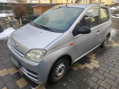 Silber Gebraucht 2006 Daihatsu Cuore Kleinwagen | 500 € (Guter Preis)