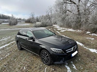Gebraucht Mercedes C220 194 PS (142 kW) 2018 Schwarz Kombi