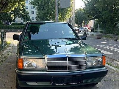 Gebraucht Mercedes 190 109 PS (80 kW) 1992 Grün Limousine