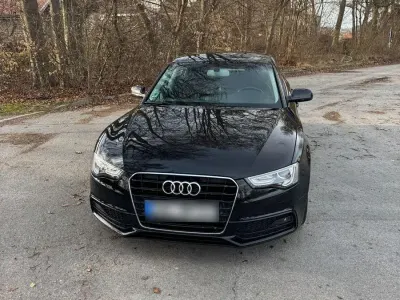 Gebraucht Audi A5 Sportback Sport 190 PS (139 kW) 2014 Schwarz Kleinwagen