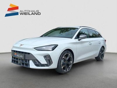 Neu Cupra Leon 204 PS (150 kW) 2025 Glacial white metallic Limousine