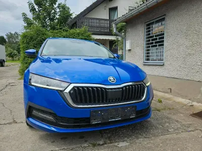 Gebraucht Skoda Octavia 150 PS (110 kW) 2020 Blau Kombi