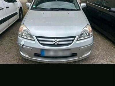 Suzuki Liana