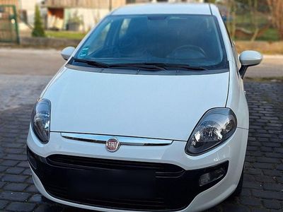Gebraucht Fiat Grande Punto 77 PS (56 kW) 2011 Weiß Kleinwagen